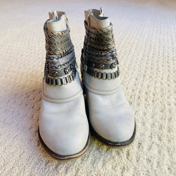 Carlos ankle boots zipper US 6M embellished gray booties biker southwestern - Picture 3 of 10